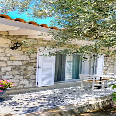 Demir Alacati Hotel