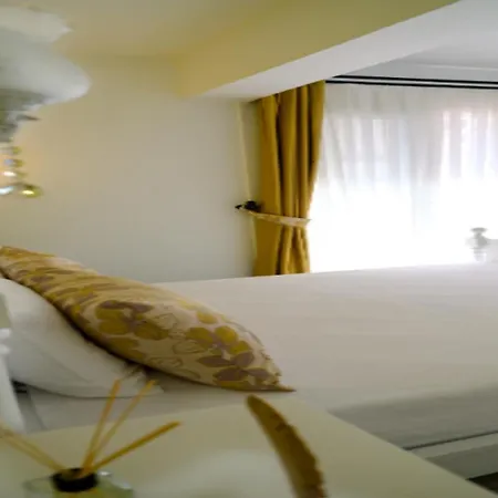 Hotel Demir Alacati *