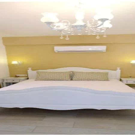 Demir Alacati Hotel *