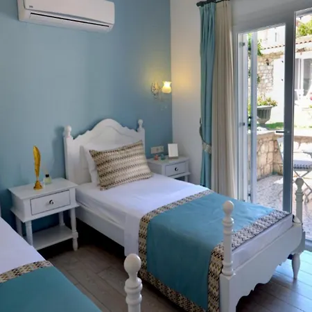 Hotel Demir Alacati *
