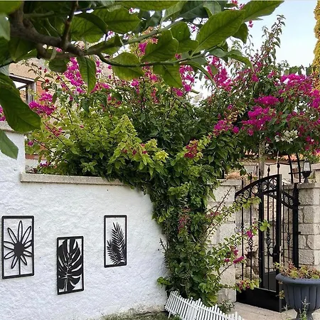 Demir Alacati Hotel