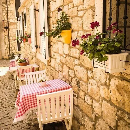 Demir Alacati Hotel
