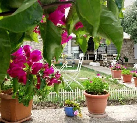 Demir Alacati Hotel